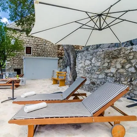 Shining Star Appartement